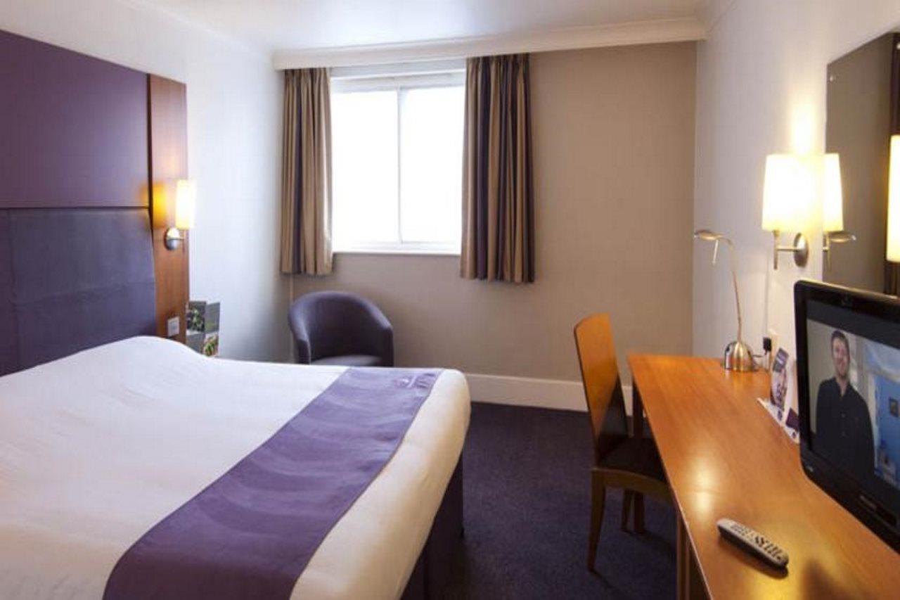 Premier Inn Newcastle Airport South Woolsington Eksteriør billede